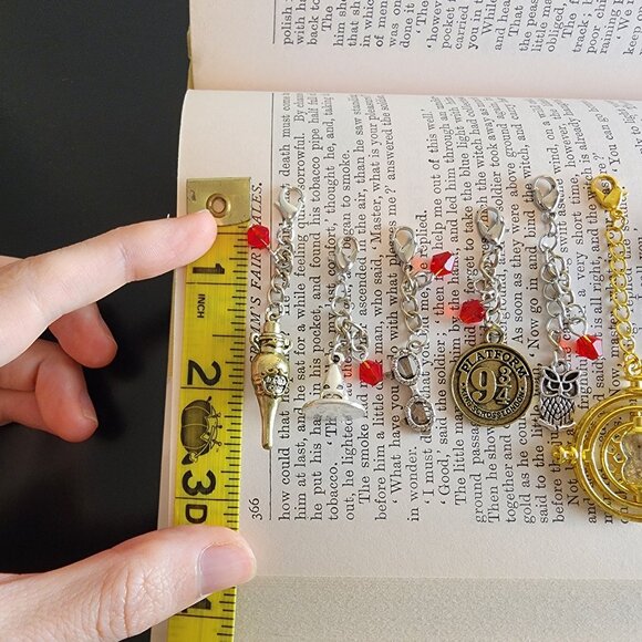 Assorted lot of 12 Harry Potter Jewelry Charms Bracelet Necklace Gold Silver - Picture 8 of 10